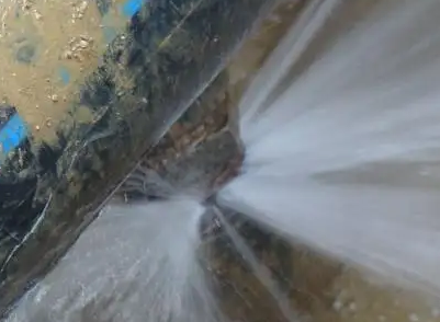 翠峦卫生间测漏水施工步骤